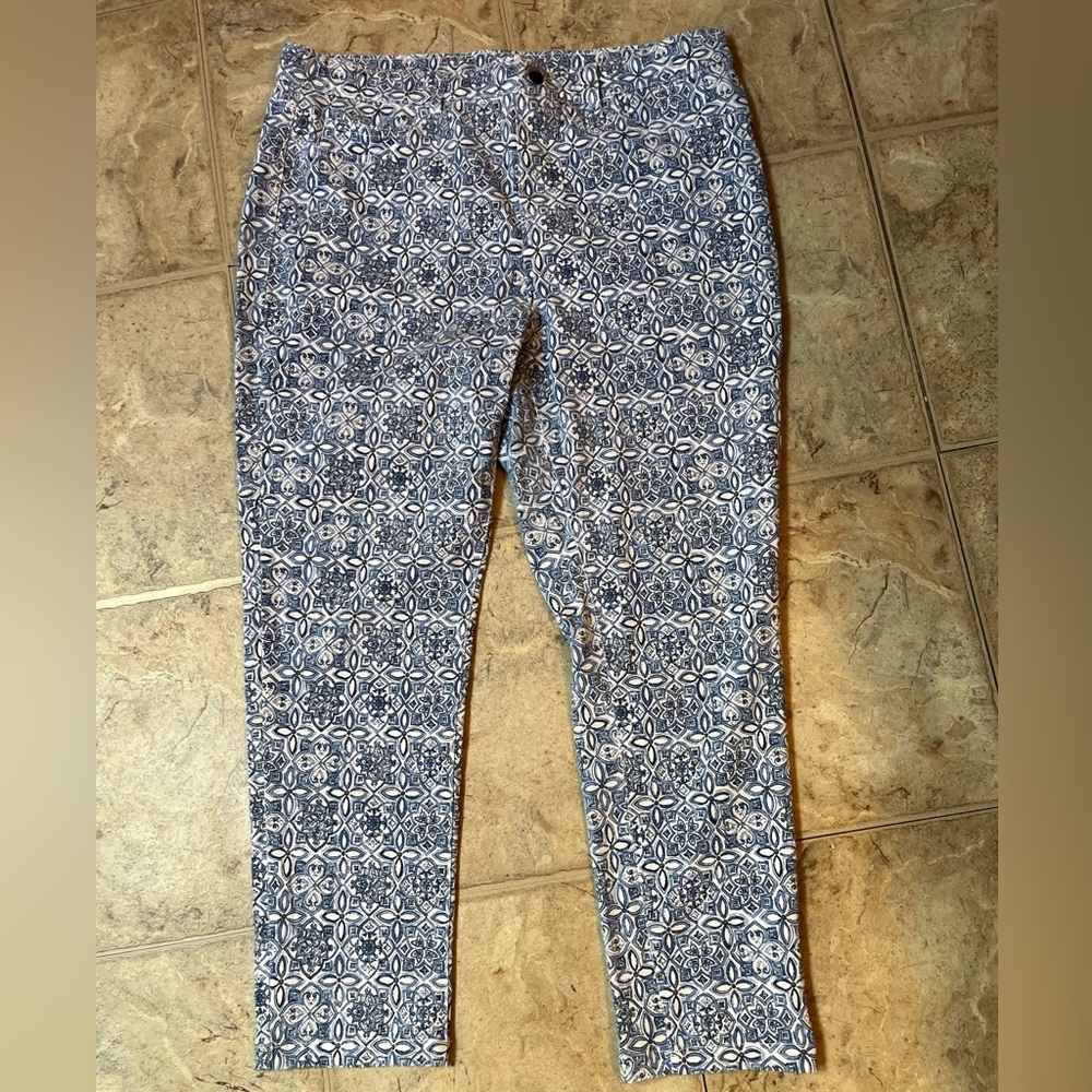 Women’s Blue Printed Stretch Ankle Pants